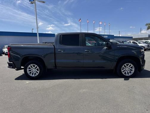 Shadow Gray Metallic 2020 Chevrolet Silverado 1500 RST