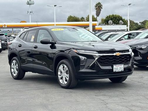 2024 Chevrolet Trax LS
