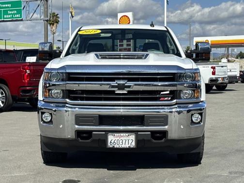 Summit White 2019 Chevrolet Silverado 2500 LTZ