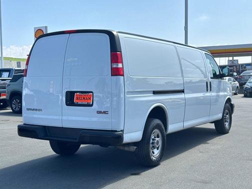 2023 GMC Savana 2500 Work Van