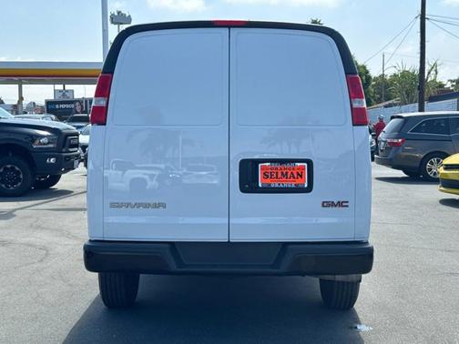 2023 GMC Savana 2500 Work Van