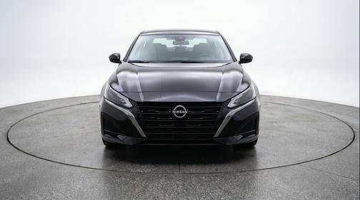 Super Black 2025 Nissan Altima SV FWD