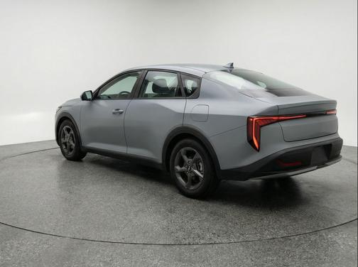 Morning Haze 2025 Kia K4 LXS