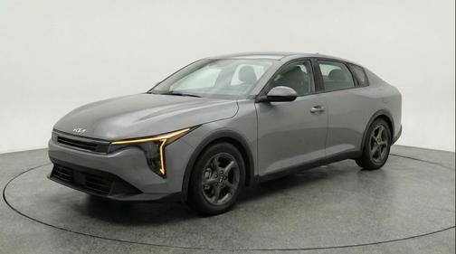 Interstellar Gray 2025 Kia K4 LXS