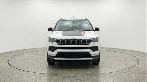 Bright White Clearcoat 2025 Jeep Compass Trailhawk
