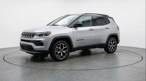 Silver Zynith Metallic Clearcoat 2025 Jeep Compass Limited