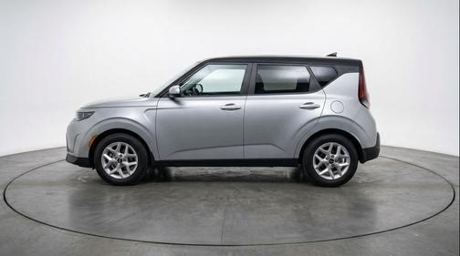 Steel Gray 2025 Kia Soul LX