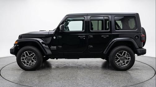 Black Clearcoat 2025 Jeep Wrangler 4-Door Sahara 4x4