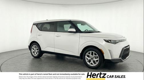 Snow White Pearl 2025 Kia Soul LX