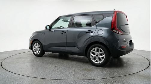 Gravity Gray 2025 Kia Soul LX