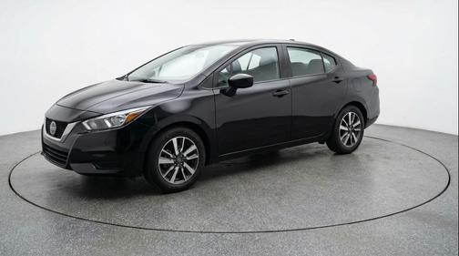Super Black 2025 Nissan Versa 1.6 SV