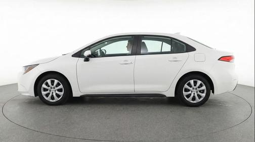 Ice Cap 2025 Toyota Corolla LE