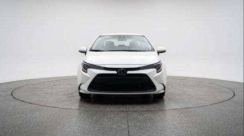 Ice Cap 2025 Toyota Corolla LE