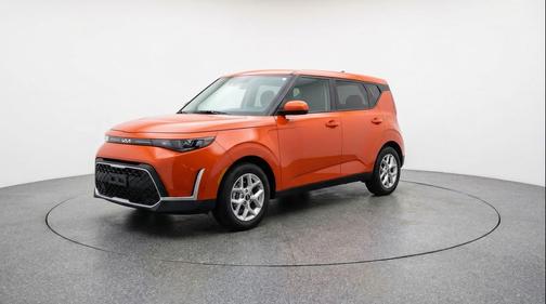 Inferno Red 2025 Kia Soul LX