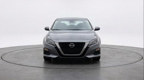Gun Metallic 2025 Nissan Altima SV FWD