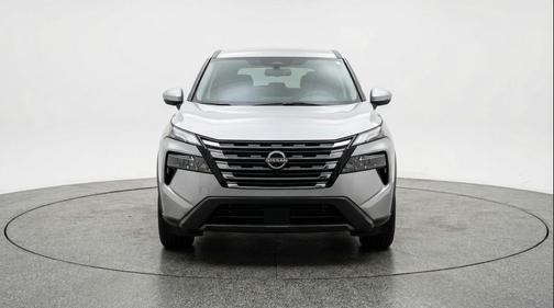 Brilliant Silver Metallic 2025 Nissan Rogue SV
