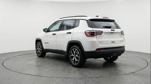 Bright White Clearcoat 2025 Jeep Compass Limited