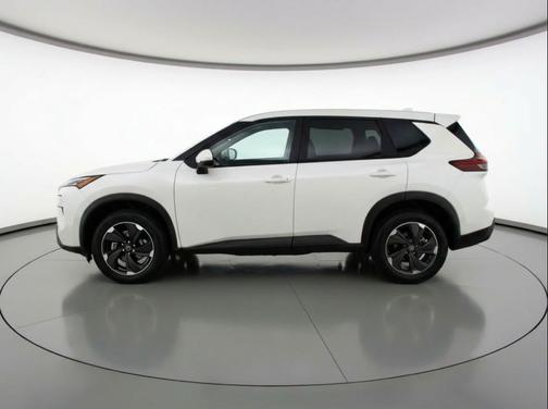 Everest White Pearl Tricoat 2025 Nissan Rogue SV