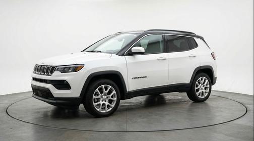 Bright White Clearcoat 2025 Jeep Compass Limited