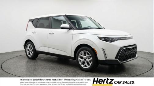 Snow White Pearl 2025 Kia Soul LX