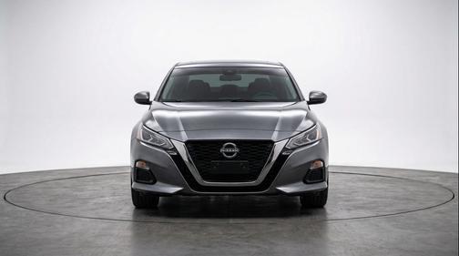 Gun Metallic 2025 Nissan Altima SV FWD
