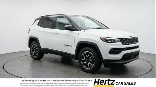 Bright White Clearcoat 2025 Jeep Compass Trailhawk