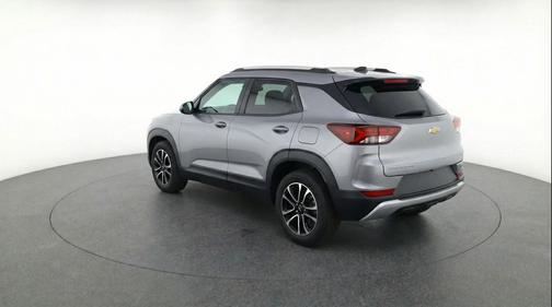 Sterling Gray Metallic 2025 Chevrolet Trailblazer LT