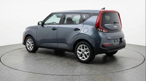 Gravity Gray 2025 Kia Soul LX