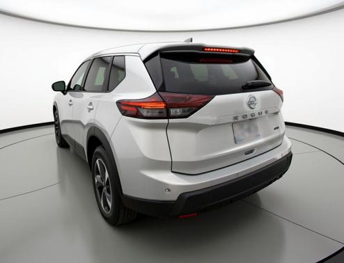 Brilliant Silver Metallic 2025 Nissan Rogue SV