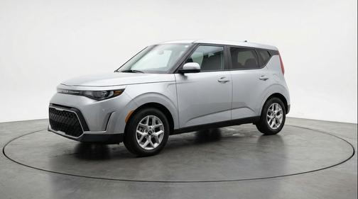 Steel Gray 2025 Kia Soul LX