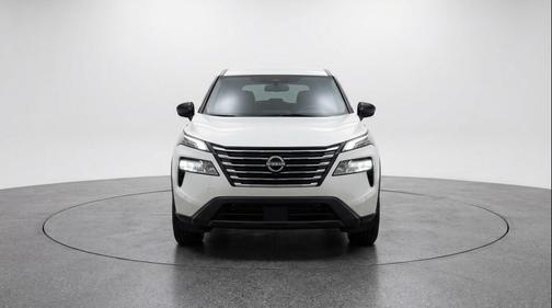 Everest White Pearl Tricoat 2025 Nissan Rogue SV