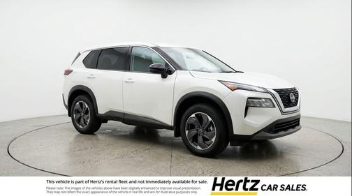 Everest White Pearl Tricoat 2025 Nissan Rogue SV