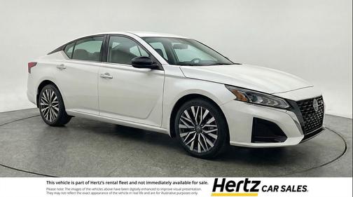Glacier White 2025 Nissan Altima SV FWD