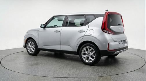 Steel Gray 2025 Kia Soul LX