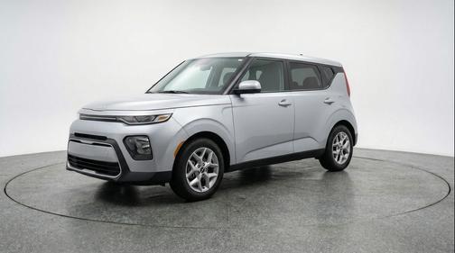 Steel Gray 2025 Kia Soul LX