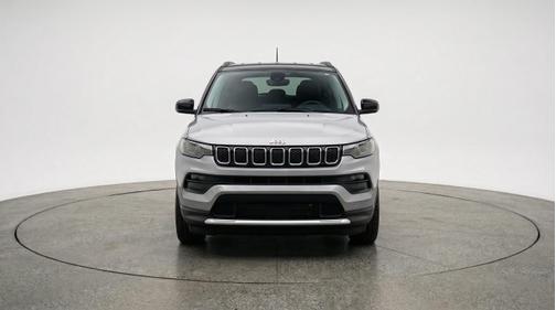 Silver Zynith Metallic Clearcoat 2025 Jeep Compass Limited