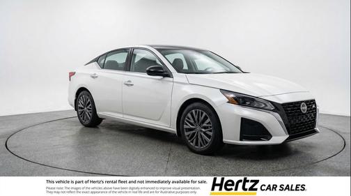 Glacier White 2025 Nissan Altima SV FWD