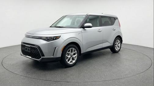 Steel Gray 2025 Kia Soul LX