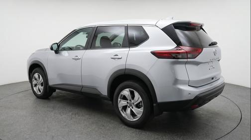 Brilliant Silver Metallic 2025 Nissan Rogue SV