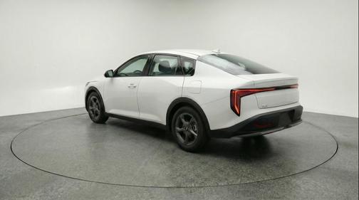 Snow White Pearl 2025 Kia K4 LXS