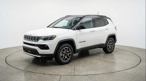 Bright White Clearcoat 2025 Jeep Compass Trailhawk