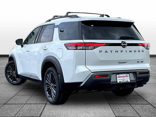 Everest White Pearl Tricoat 2026 Nissan Pathfinder SL
