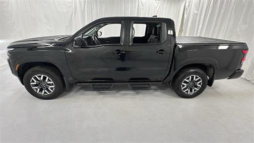 2024 Nissan Frontier SL
