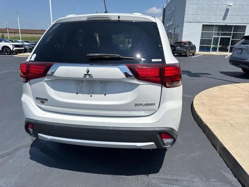2016 Mitsubishi Outlander ES