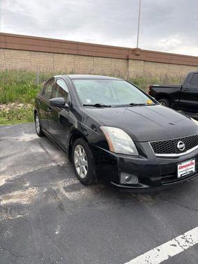 Super Black 2011 Nissan Sentra 2.0 SR