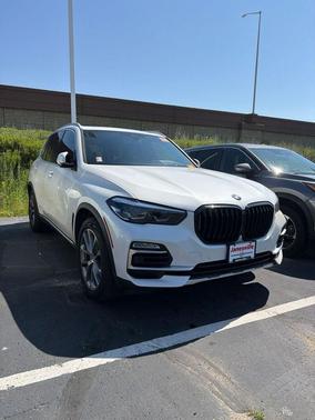 Mineral White Metallic 2021 BMW X5 xDrive40i