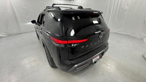 Super Black 2026 Nissan Pathfinder Platinum