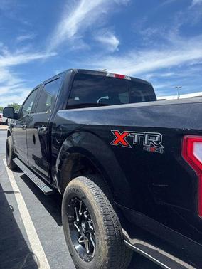 SHADOW BLACK 2016 Ford F-150 XLT