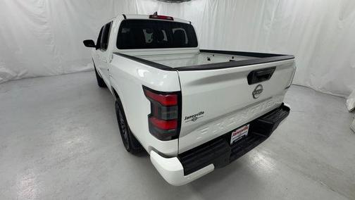 Glacier White 2025 Nissan Frontier SV