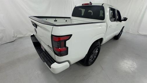 Glacier White 2025 Nissan Frontier SV